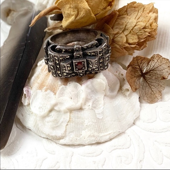Vintage Sterling Garnet Marcasite Bow Ring SZ 7.5 - Picture 1 of 5